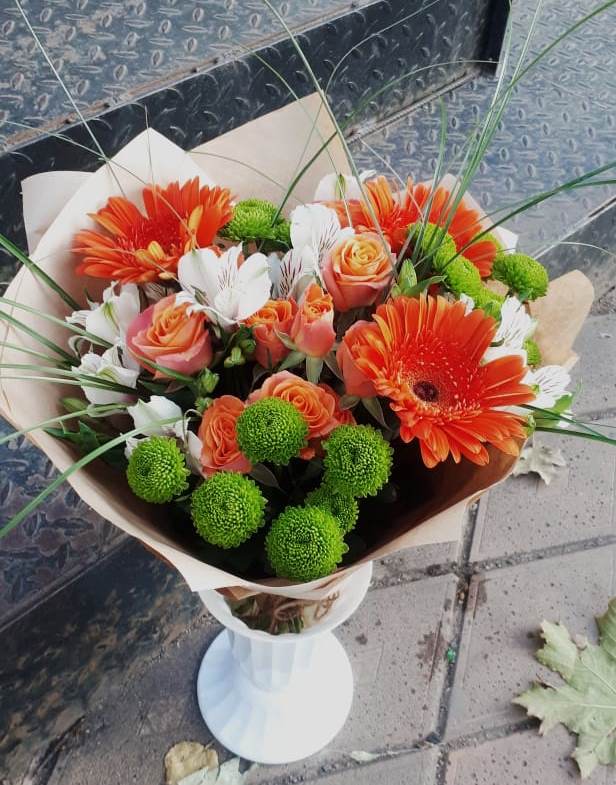 Букет цветов из: Герберы, Хризантемы, Альстромерии и Розы в Полтавском