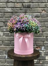 Цветочная композиция из Гипсофила и Розы в шляпной коробке в Полтавском