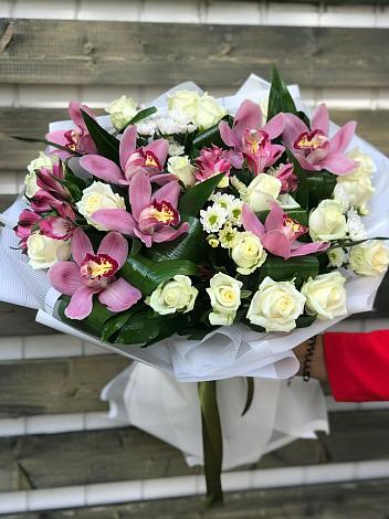 Букет цветов из: Розы и Хризантемы в Полтавском
