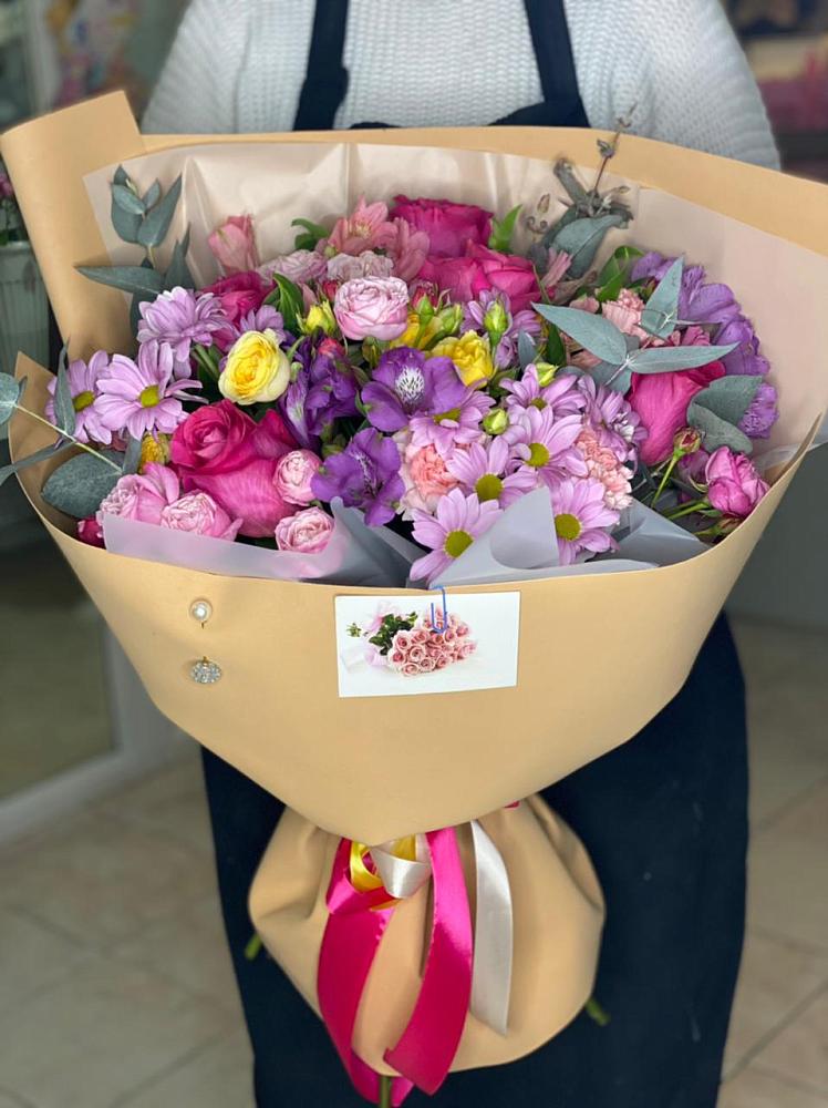 Букет цветов из: Хризантемы, Гвоздики и Альстромерии в Полтавском