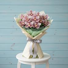 Букет цветов из:  Орхидеи и Розы в Полтавском