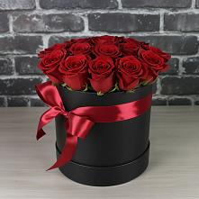 Цветочная композиция из Розы в шляпной коробке в Полтавском