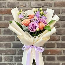 Букет цветов из:  Лизиантусы и Розы #REPLACE_PRED# Полтавском