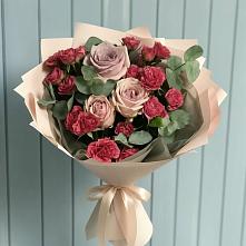 Букет цветов из:  Гвоздики и Розы в Полтавском