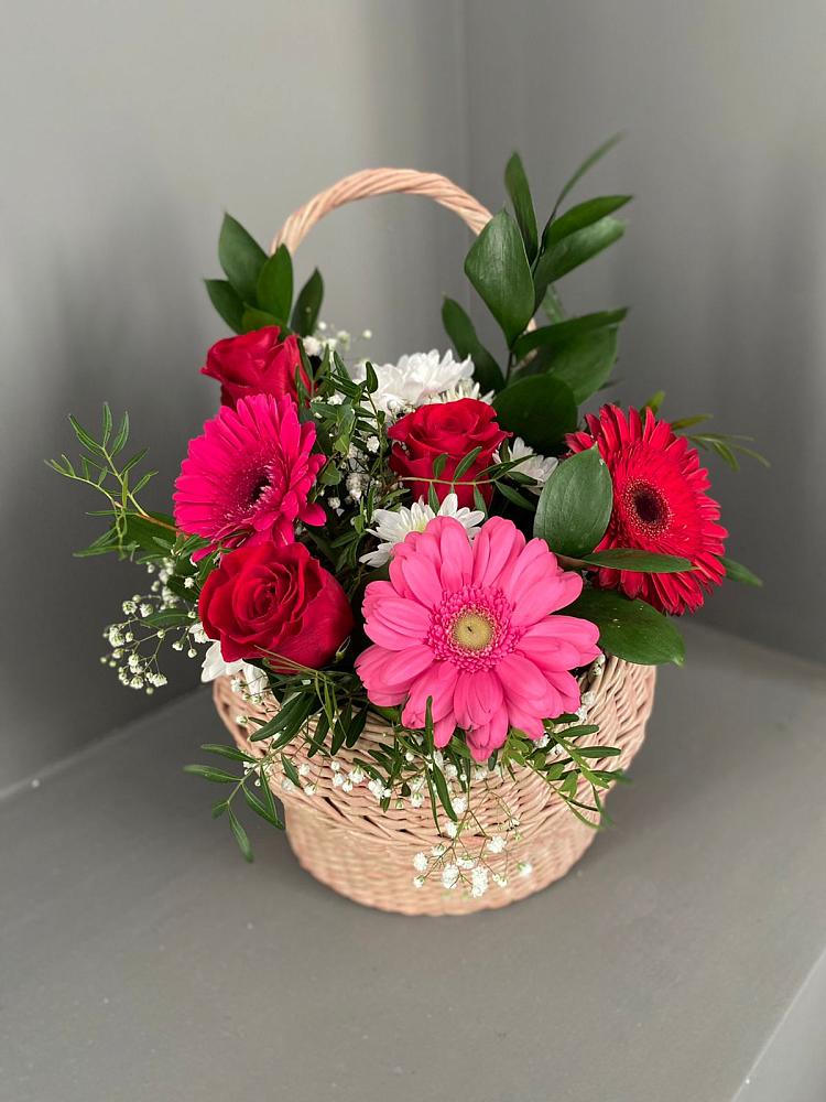 Цветочная композиция из Розы, Хризантемы и Герберы в корзине в Полтавском