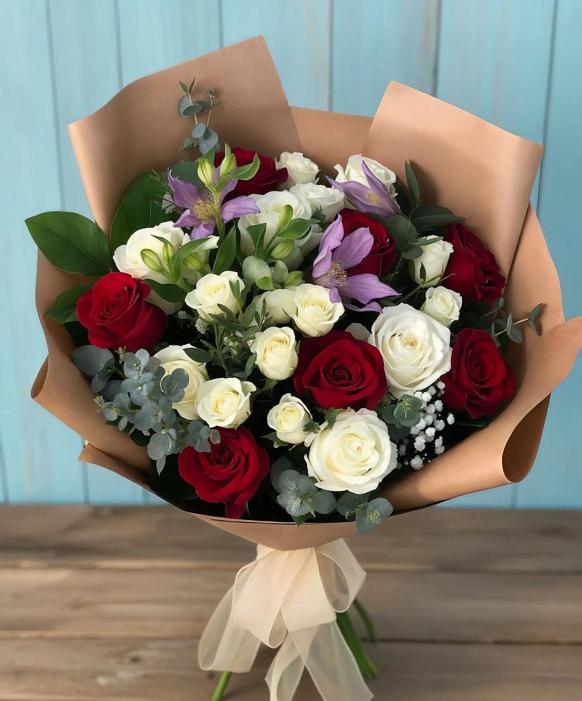 Букет цветов из: Розы и Альстромерии в Полтавском